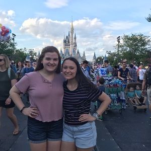 Meet your Posher, Jillian